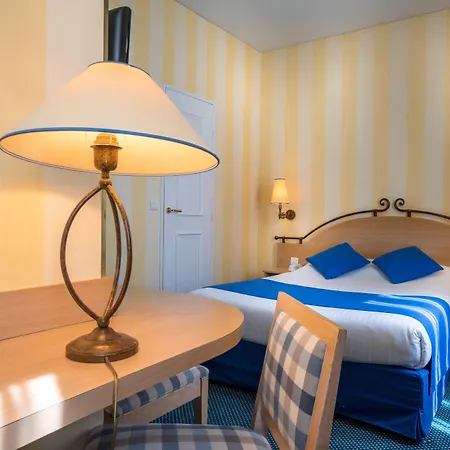 Delambre Hotel 3*