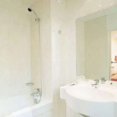 Hotel Delambre Paris