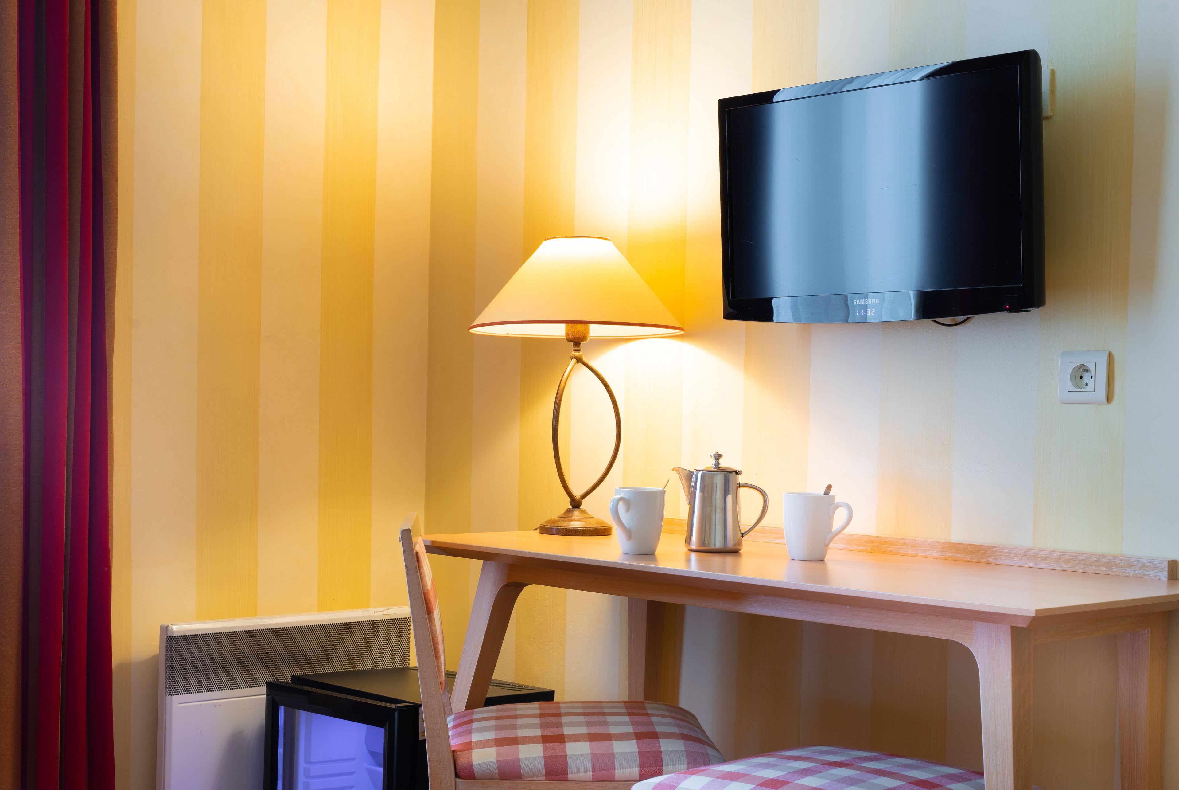 Delambre Hotel 3*
