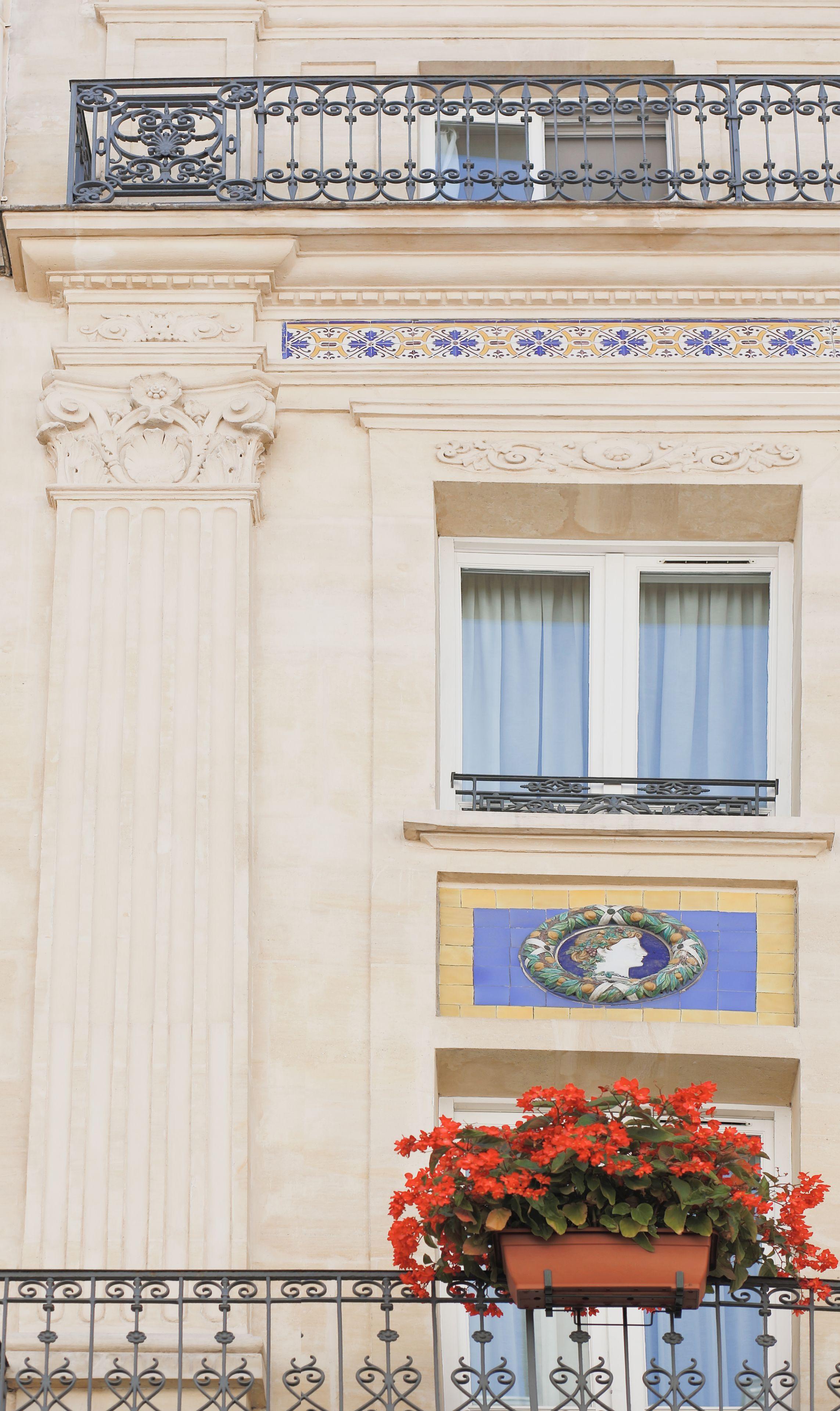 Hotel Delambre 3*
