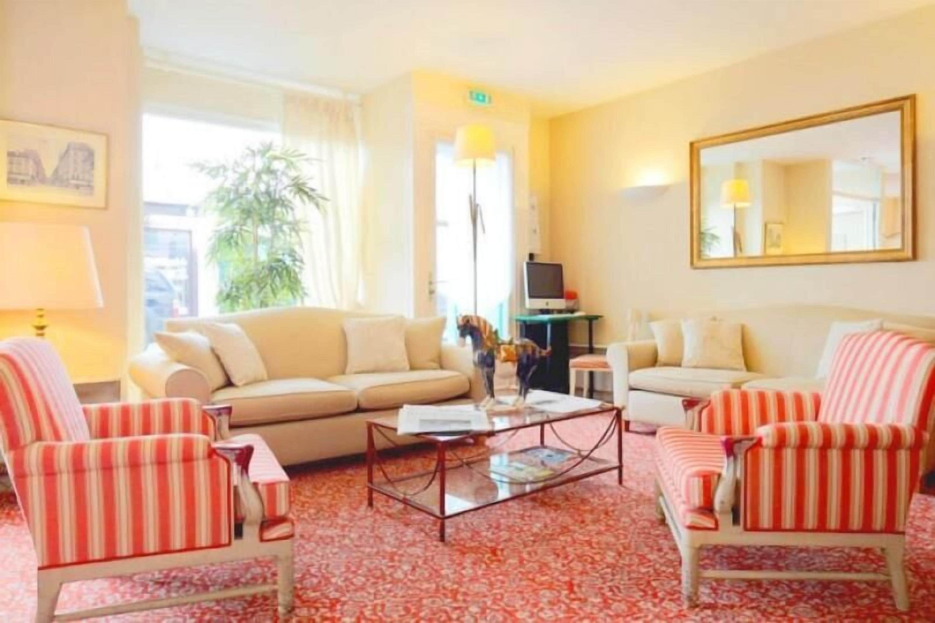 Hotel Delambre Paris